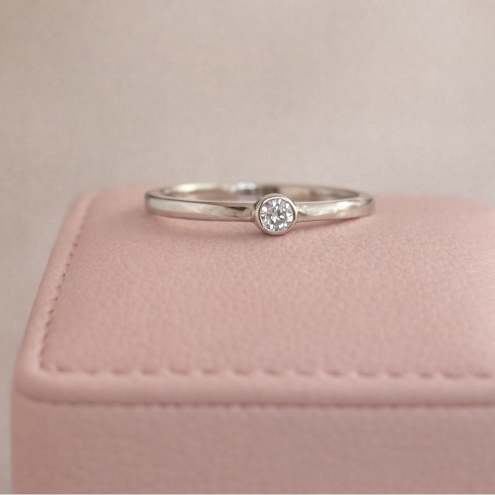 Sterling Silver Solitaire 925  Ring zircon band